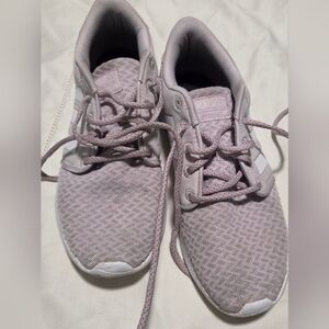 Adidas Women's Lilac Sneakers